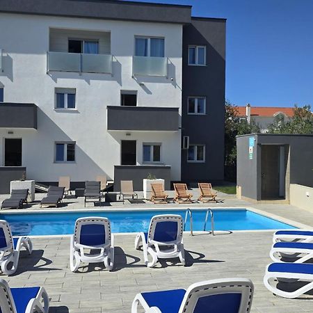 Apartments Villa M&M Novalja Eksteriør bilde